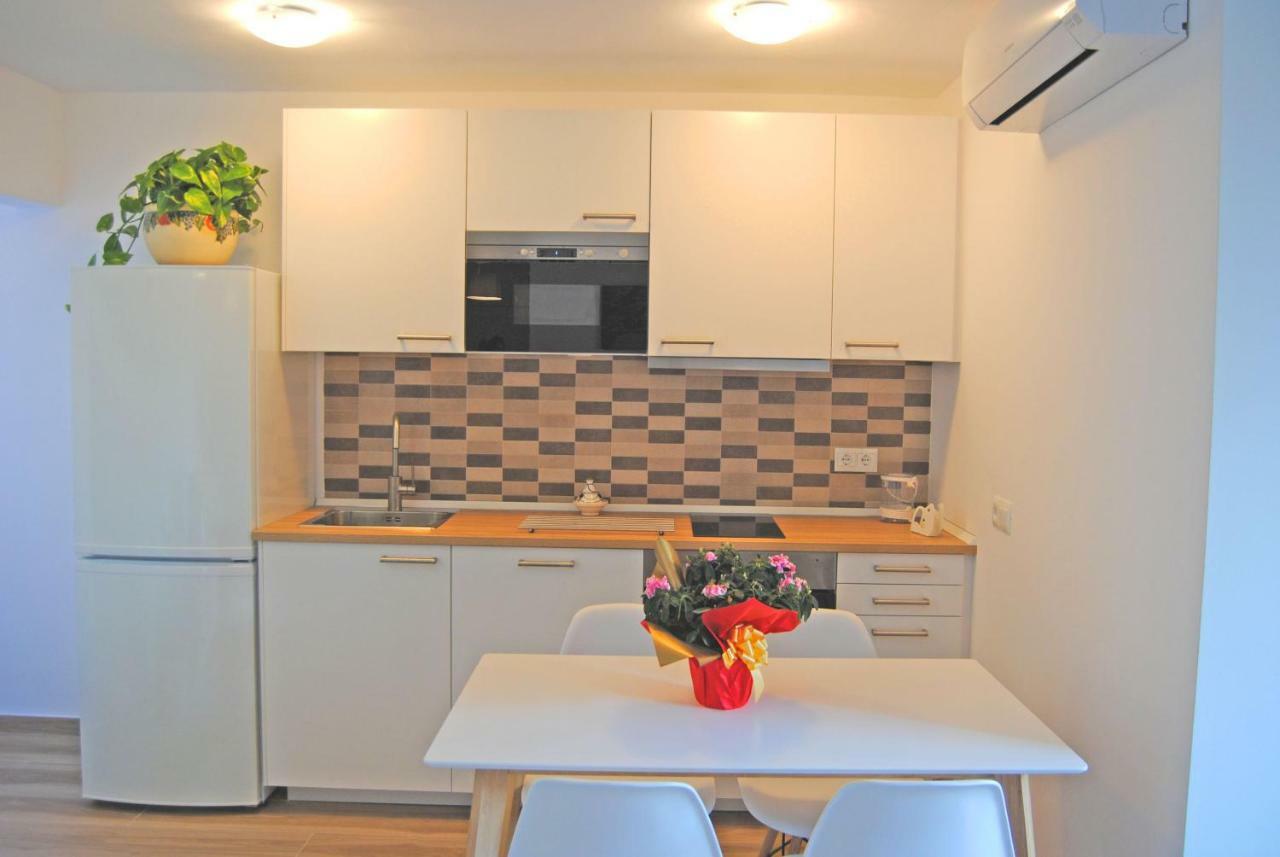 Recently Refurbished Apartment With Sea Views. Fuengirola Εξωτερικό φωτογραφία